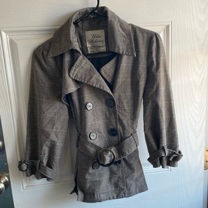 Vintage 90'S-Y2K gray brown quarter sleeve plaid short trench coat/ jacket.